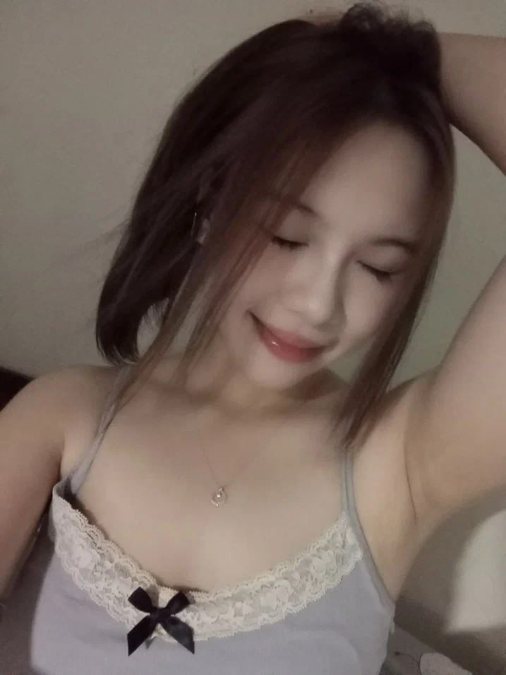 Một người vợ tốt, một giọng nói quyến rũ, cực khoái liên tục